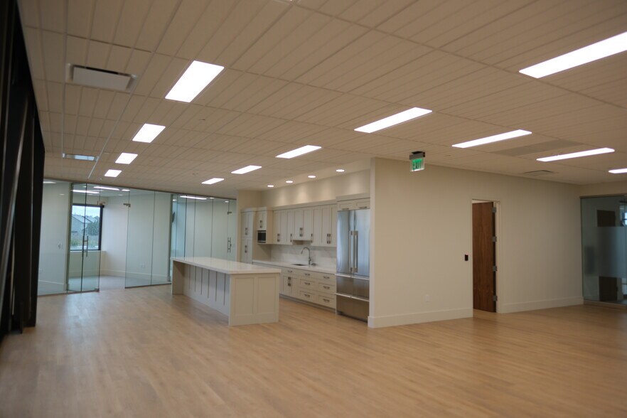More Photos Of 134 W 13100 S, Draper Office For Lease