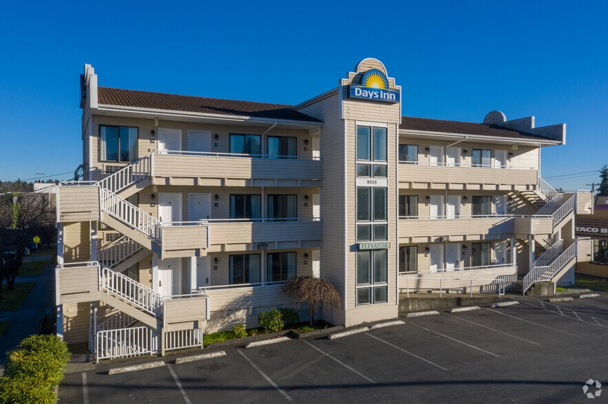 More Photos Of 9100 Aurora Ave N, Seattle Hotel For Sale