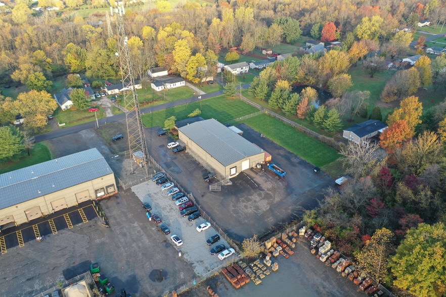 More Photos Of 3822 Victory Ave, Louisville Warehouse For Lease