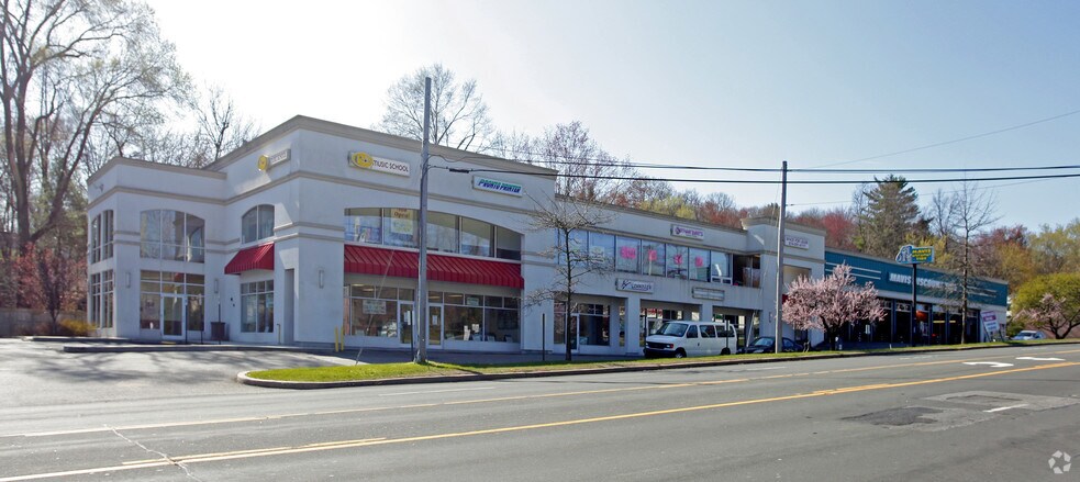 Primary Photo Of 2085 E Main St, Cortlandt Manor Storefront Retail Office For Lease