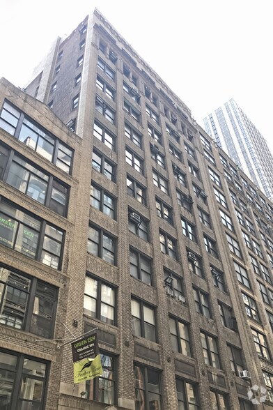 More Photos Of 42 W 38th St, New York Office For Lease