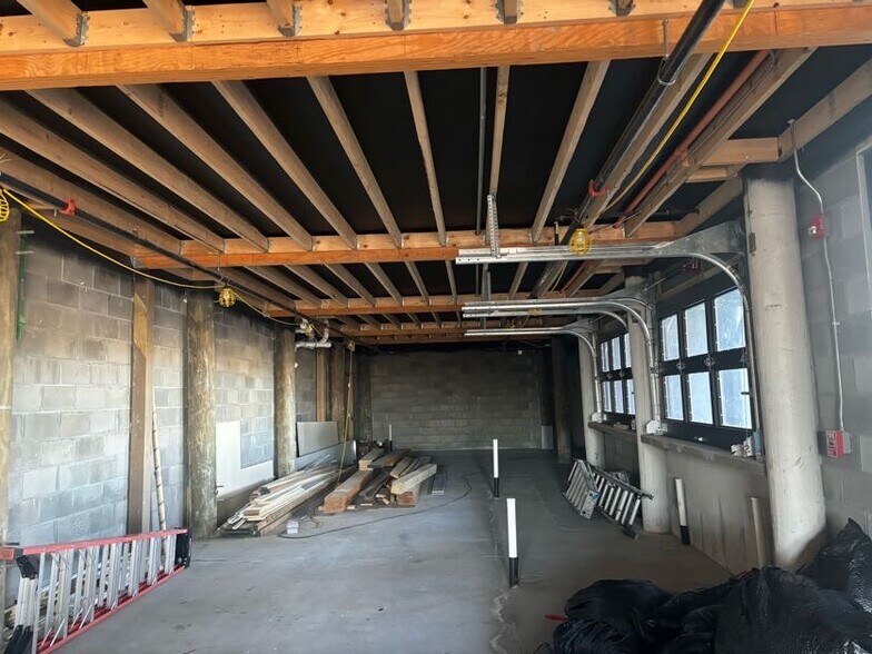 More Photos Of 87 Center St, Folly Beach Restaurant For Lease