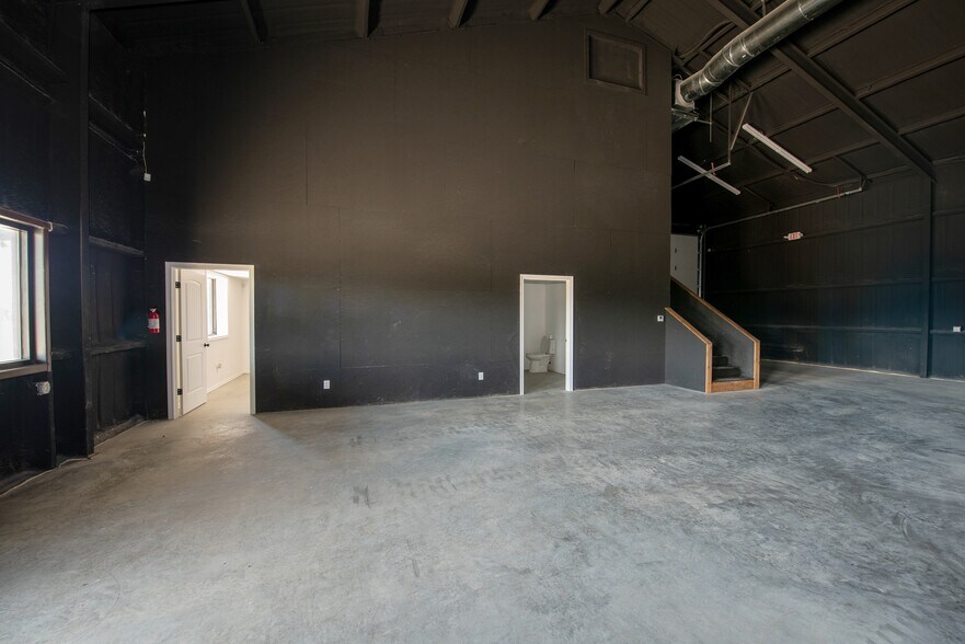 More Photos Of 440 Interstate 30 W, Mount Vernon Land For Sale