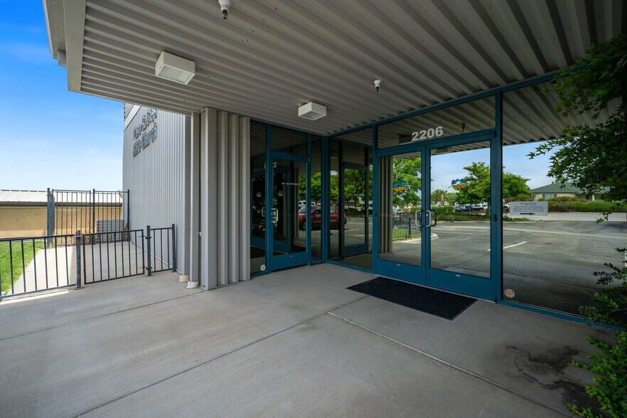 More Photos Of 2200 Golden Hill Rd, Paso Robles Warehouse For Sale