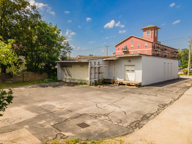 More Photos Of 66 Ralston St, Keene Distribution For Sale