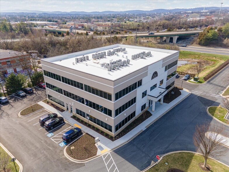 More Photos Of 7109 Guilford Dr, Frederick Medical For Sale