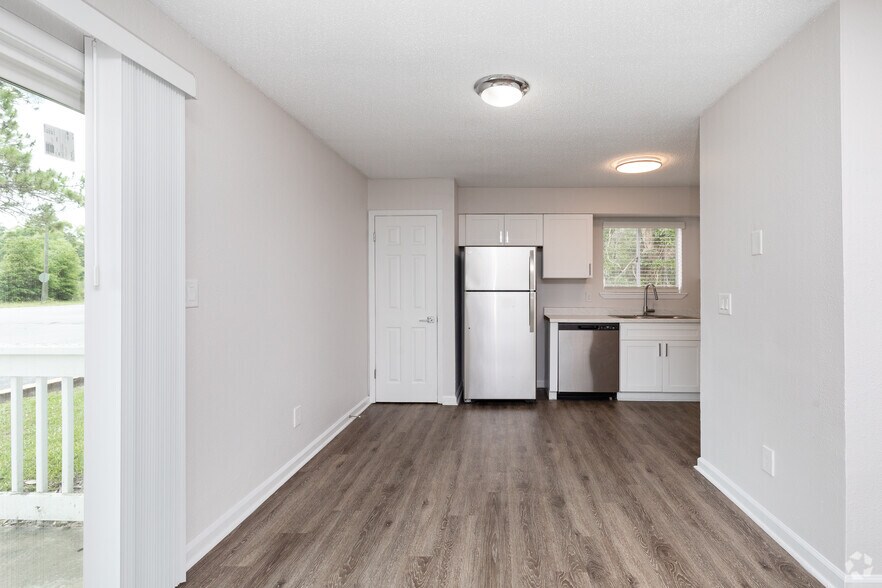 More Photos Of 1665 Dogwood Pl, Pensacola Apartments For Sale