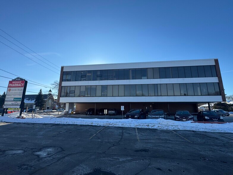 More Photos Of 240 Waterloo St, London Medical For Lease