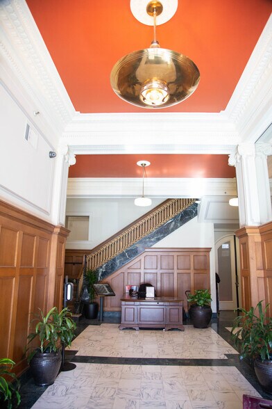 More Photos Of 209 SW Oak St, Portland Office For Lease