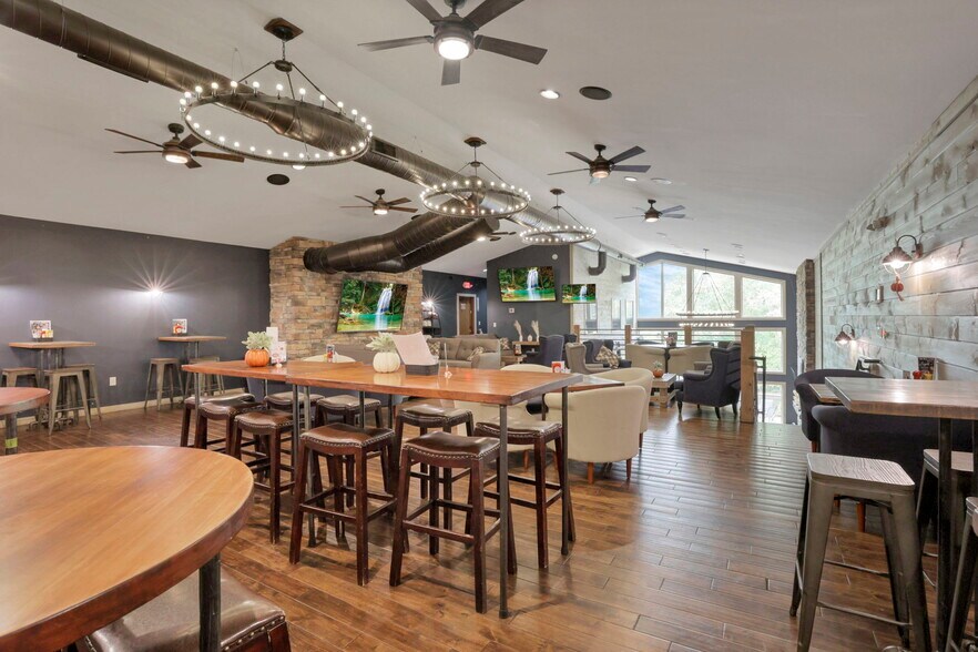 More Photos Of 14675 Zion Rd, Thornville Restaurant For Sale