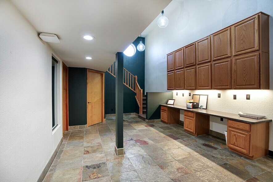 More Photos Of 606 N Stapley Dr, Mesa Medical For Sale