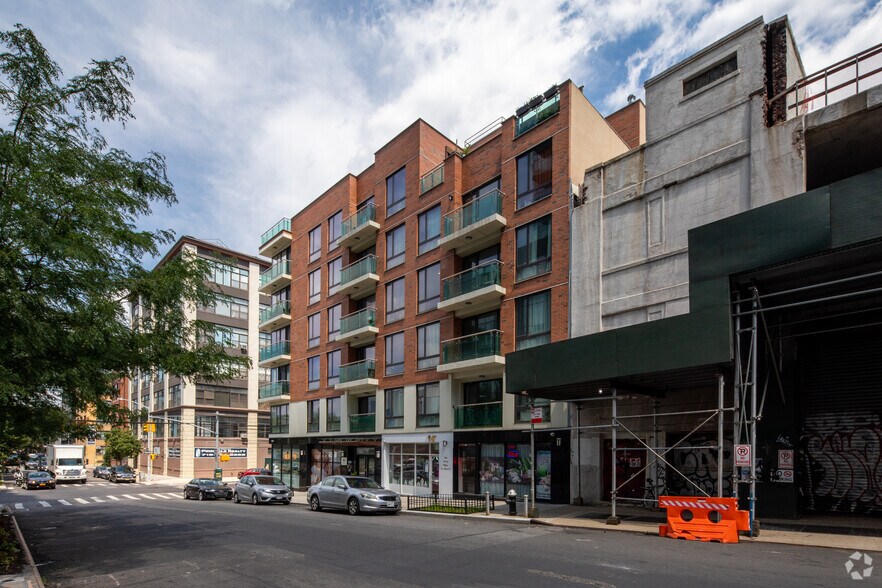 More Photos Of 2301 41st Ave, Long Island City Apartments For Lease