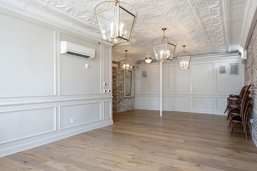 More Photos Of 207 Rutledge Ave, Charleston Storefront Retail Residential For Sale