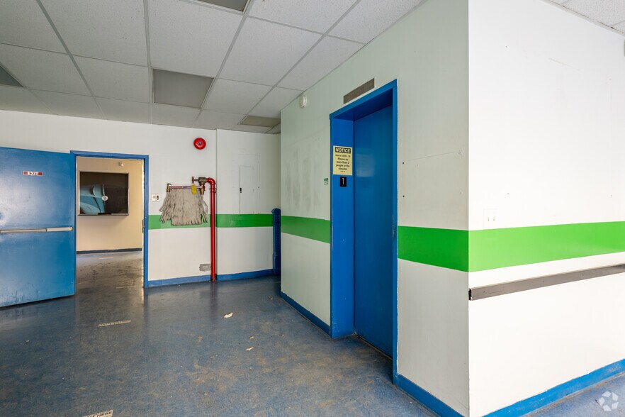 More Photos Of 368 E 148th St, Bronx Medical For Sale