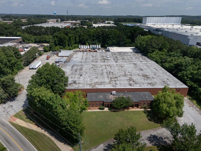 More Photos Of 5682 E Ponce De Leon Ave, Stone Mountain Distribution For Lease