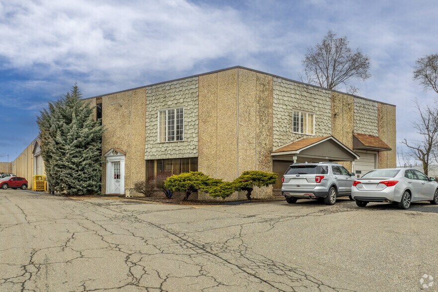 Primary Photo Of 100 Industrial Blvd, Stockertown Warehouse For Lease
