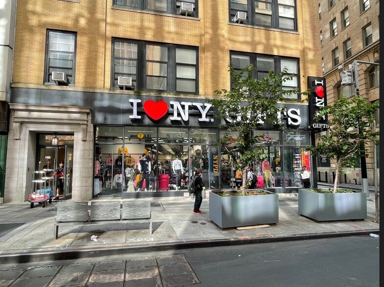 More Photos Of 110 Greenwich St, New York Apartments For Lease