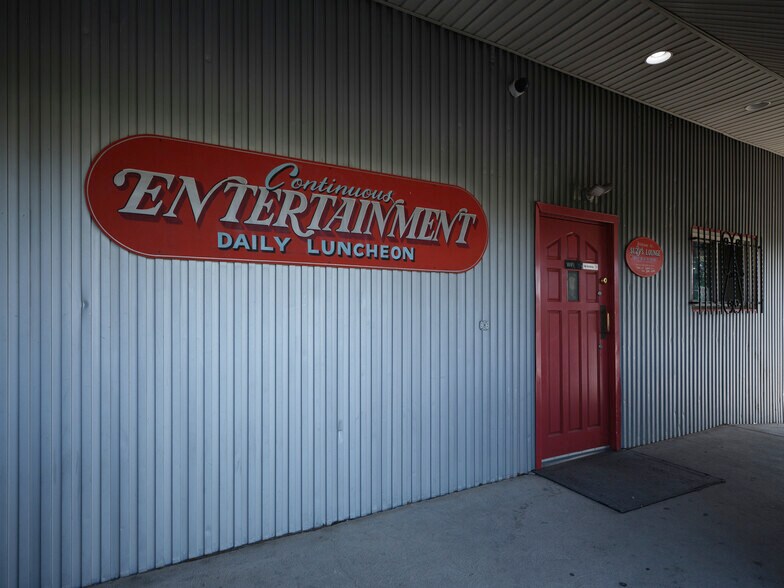 More Photos Of 2453 County Line, Line Lexington Freestanding For Sale
