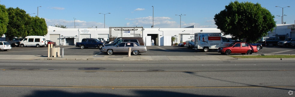 More Photos Of 10532-10576 Norwalk Blvd, Santa Fe Springs Manufacturing For Lease
