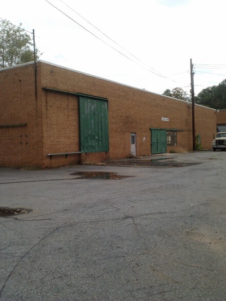 More Photos Of 850 Hooker St, Martinsville Manufacturing For Lease