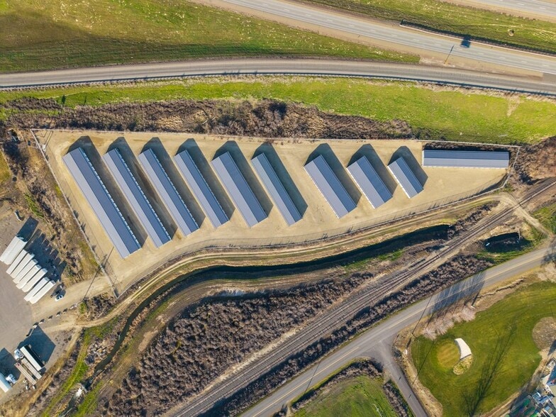 More Photos Of 1223 Bailey Ave, Granger Specialty For Sale