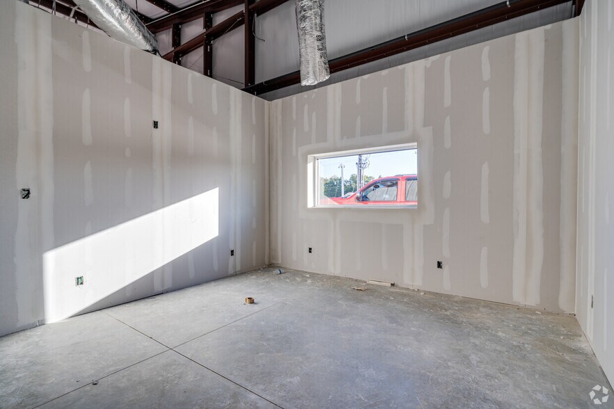 More Photos Of 5111 Spring Stuebner Rd, Spring Unknown For Sale