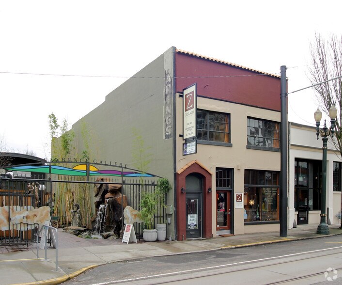More Photos Of 222-224 NW 10th Ave, Portland Storefront Retail Office For Sale