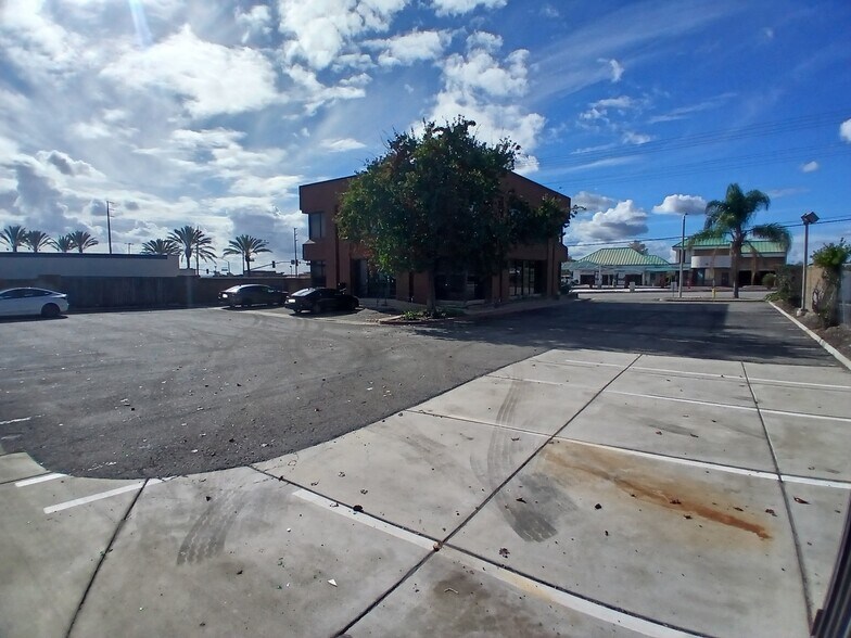 More Photos Of 1040 N Benson Ave, Upland Medical For Lease