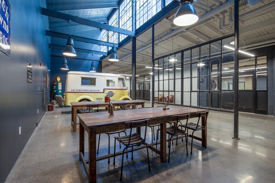 More Photos Of 1020-1090 N Capitol Ave, Indianapolis Loft Creative Space For Lease