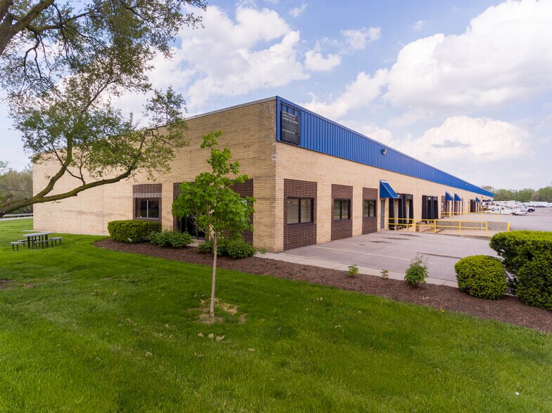 More Photos Of 211 Hayes Dr, Brooklyn Heights Warehouse For Lease