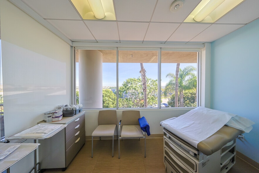 More Photos Of 3525 E Pacific Coast Hwy, Torrance Unknown For Lease