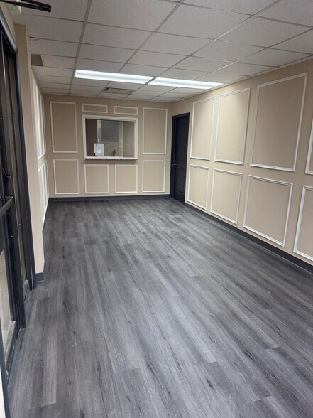 More Photos Of 26206 W 12 Mile Rd, Southfield Medical For Lease