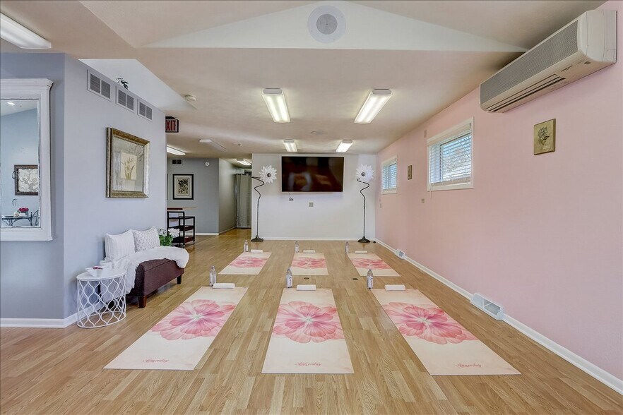 More Photos Of 111-113 Depot, Johnson Creek Medical For Sale