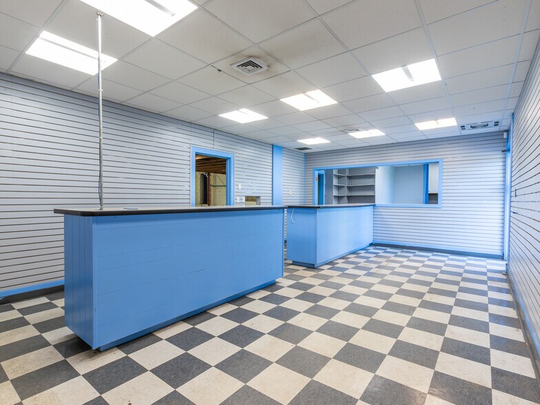 More Photos Of 66 Ralston St, Keene Distribution For Sale