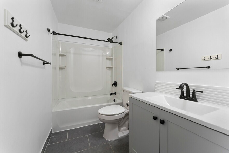 More Photos Of 137 Washington St, Binghamton Apartments For Lease