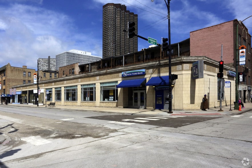 More Photos Of 3601-3619 N Broadway St, Chicago Storefront For Lease