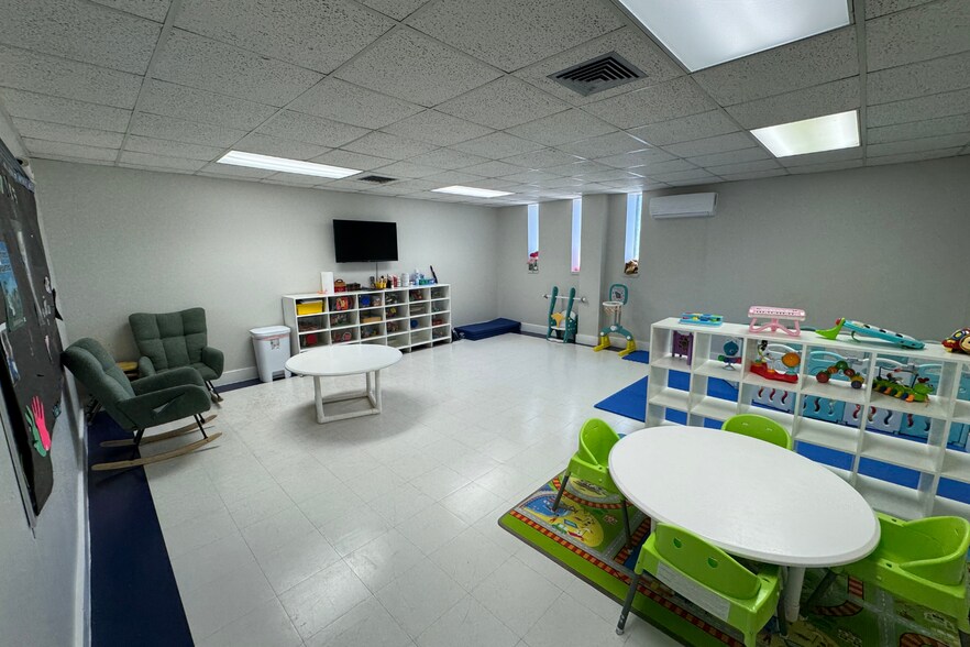 More Photos Of 17603 French Rd, Houston Religious Facility For Sale