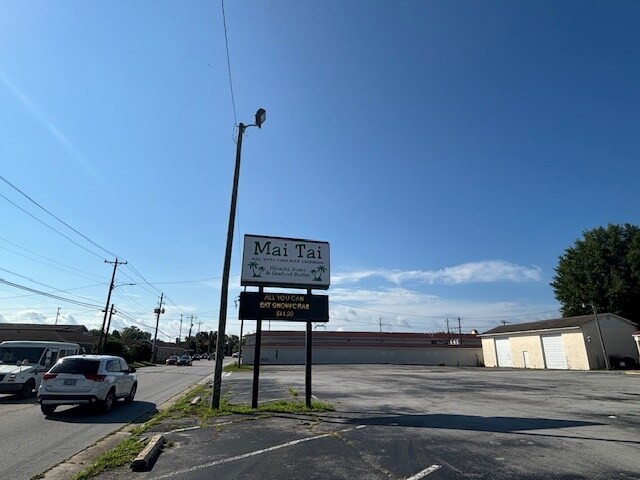 More Photos Of 109 Henderson Dr, Jacksonville Restaurant For Sale