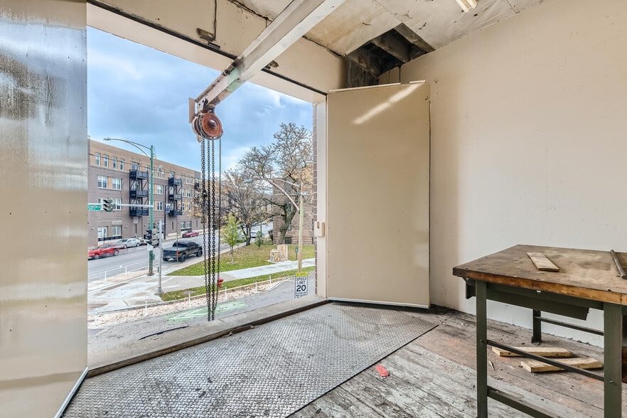 More Photos Of 2950-2958 Leavitt st, Chicago Warehouse For Sale