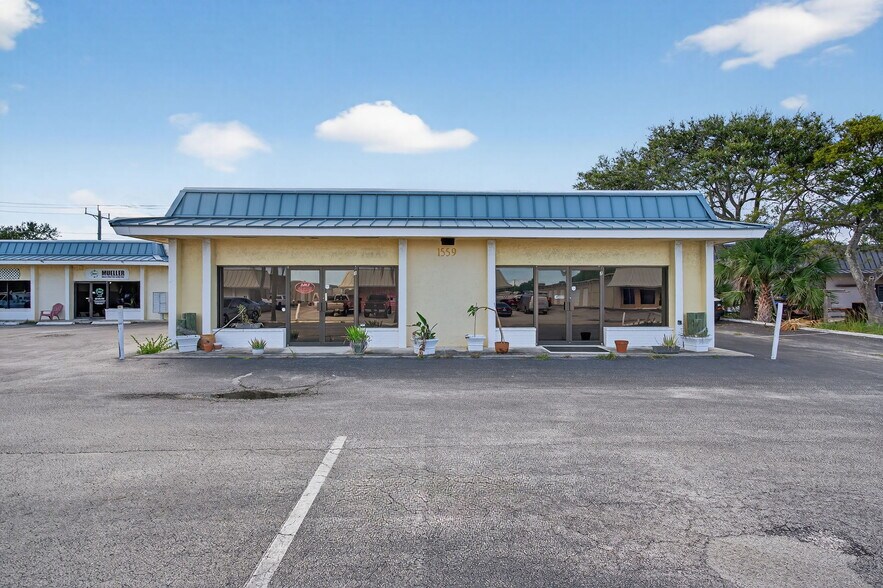 More Photos Of ,  General Retail For Sale