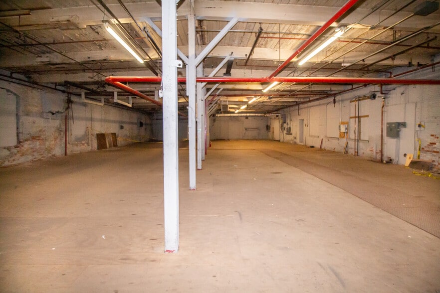 More Photos Of 21-69 S Main St, Leicester Service For Lease