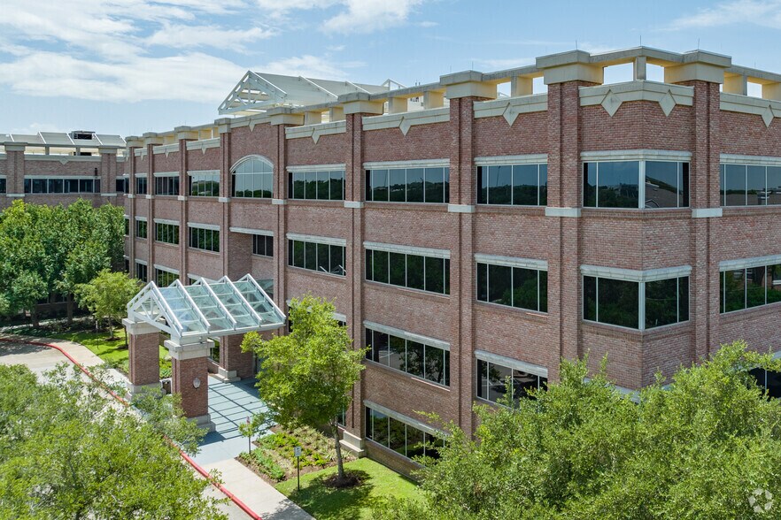 More Photos Of 1650 Highway 6, Sugar Land Unknown For Lease