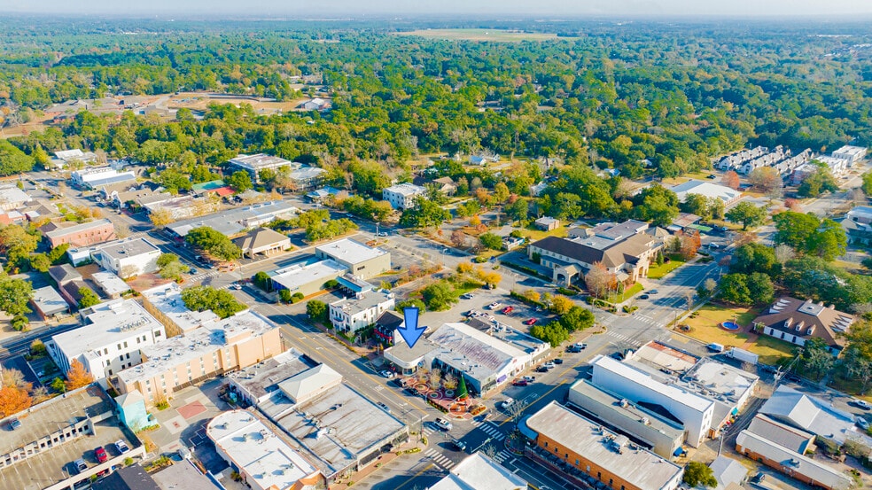 More Photos Of 12 Section St N, Fairhope Storefront For Lease