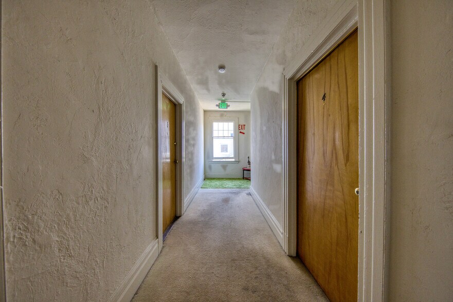 More Photos Of 429 Vernon St, Oakland Apartments For Sale