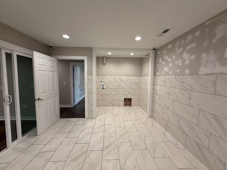 More Photos Of 925 N Brightleaf Blvd, Smithfield Freestanding For Sale