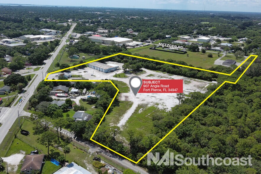 Primary Photo Of 907 Angle Rd, Fort Pierce Warehouse For Lease