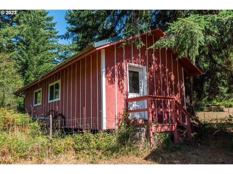 More Photos Of 18624 Highway 36, Blachly Land For Sale