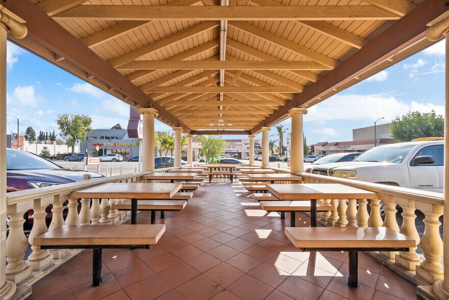 More Photos Of 8749 Valley Blvd, Rosemead General Retail For Sale