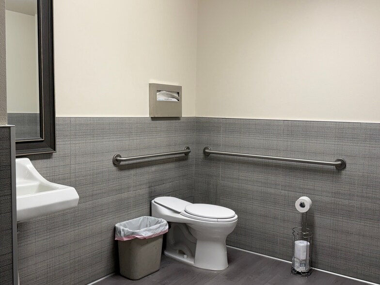 More Photos Of 28486 Westinghouse Pl, Valencia Warehouse For Sale