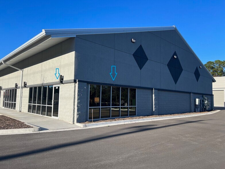 More Photos Of 400 Sterling Plaza Dr, Ponte Vedra Warehouse For Lease